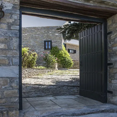 Arxontiko Mytilineou - Skretaion 4*