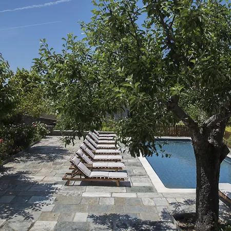 Arxontiko Mytilineou - Skretaion Bed & Breakfast 4*