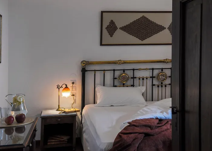 Arxontiko Mytilineou - Skretaion 4*